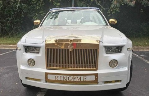 Rolls-Royce đặc biệt được rao bán chưa tới 500 triệu đồng - Ảnh 2. Rolls-Royce đặc biệt được rao bán chưa tới 500 triệu đồng - Ảnh 2.