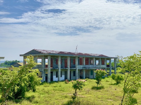 Trung tâm Dạy nghề kiểu mẫu, sau 10 năm đầu tư, đắp chiếu, chuyển giao lại... xin trả - Ảnh 5. Trung tâm Dạy nghề kiểu mẫu, sau 10 năm đầu tư, đắp chiếu, chuyển giao lại... xin trả - Ảnh 5.
