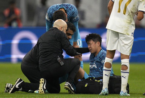 Son Heung Min phải phẫu thuật, nguy cơ vắng mặt ở World Cup 2022 - Ảnh 1. Son Heung Min phải phẫu thuật, nguy cơ vắng mặt ở World Cup 2022 - Ảnh 1.