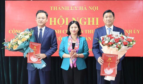 Hà Nội điều động nhiều cán bộ, có hai tân bí thư quận, huyện - Ảnh 2. Hà Nội điều động nhiều cán bộ, có hai tân bí thư quận, huyện - Ảnh 2.