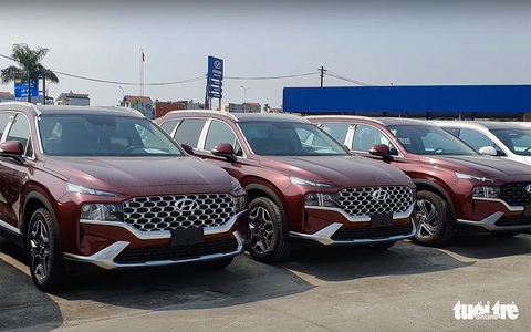 Hyundai tăng giá các dòng xe hot, khách hàng Việt vẫn không thể mua đúng giá niêm yết - Ảnh 1. Hyundai tăng giá các dòng xe hot, khách hàng Việt vẫn không thể mua đúng giá niêm yết - Ảnh 1.