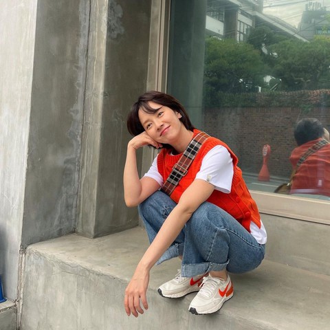 Chất chơi như ‘mợ ngố Song Ji Hyo: Bỏ nhà đi bụi vì mẹ bắt đi xem mắt - Ảnh 2. Chất chơi như ‘mợ ngố Song Ji Hyo: Bỏ nhà đi bụi vì mẹ bắt đi xem mắt - Ảnh 2.