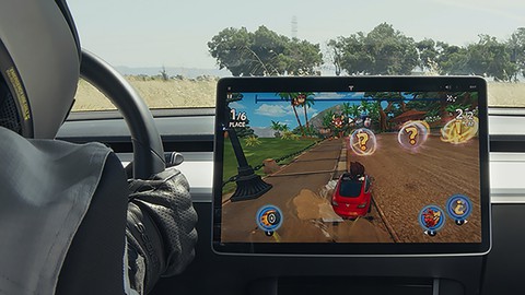 Tesla gạ đổi danh tiếng lấy game miễn phí tích hợp lên xe điện - Ảnh 1. Tesla gạ đổi danh tiếng lấy game miễn phí tích hợp lên xe điện - Ảnh 1.