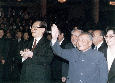 Cựu Chủ tịch Trung Quốc Giang Trạch Dân qua đời - Ảnh 2. Cựu Chủ tịch Trung Quốc Giang Trạch Dân qua đời - Ảnh 2.