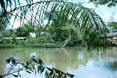 Thành phố hướng sông - Kỳ 3: Thành phố bị ngập và ô nhiễm dần vì chiến sự - Ảnh 2. Thành phố hướng sông - Kỳ 3: Thành phố bị ngập và ô nhiễm dần vì chiến sự - Ảnh 2.