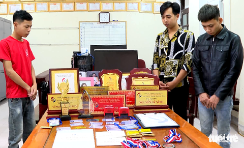 Mạo danh giám đốc công ty xổ số ‘biết trước số trúng’ lừa đảo cả tỉ đồng - Ảnh 1. Mạo danh giám đốc công ty xổ số ‘biết trước số trúng’ lừa đảo cả tỉ đồng - Ảnh 1.