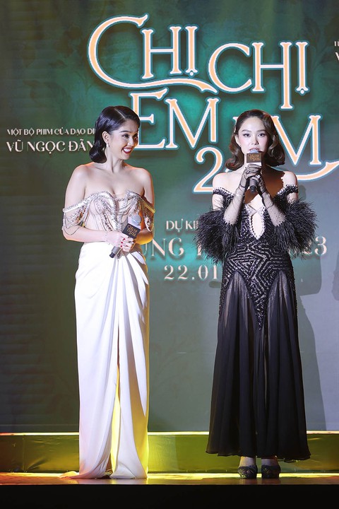 Ngọc Trinh định đòi cát sê gấp đôi, bóc phốt Vũ Ngọc Đãng vì quay phim quá cực - Ảnh 1. Ngọc Trinh định đòi cát sê gấp đôi, bóc phốt Vũ Ngọc Đãng vì quay phim quá cực - Ảnh 1.