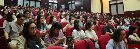 Michel Bussi và phương pháp phê bình trinh thám trong ‘Mã 612: Ai đã giết Hoàng tử bé?’ - Ảnh 4. Michel Bussi và phương pháp phê bình trinh thám trong ‘Mã 612: Ai đã giết Hoàng tử bé?’ - Ảnh 4.