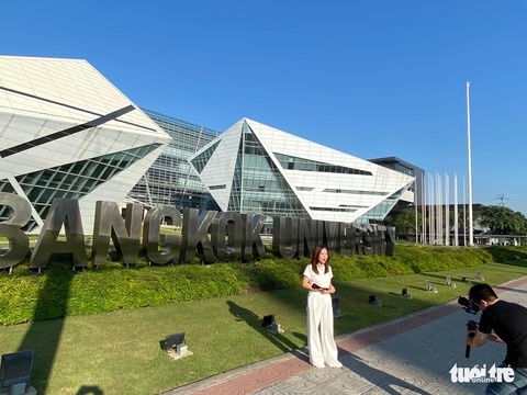 Phóng viên báo Tuổi Trẻ thực hiện chương trình Khám phá trường học tại Thái Lan - Ảnh 3. Phóng viên báo Tuổi Trẻ thực hiện chương trình Khám phá trường học tại Thái Lan - Ảnh 3.
