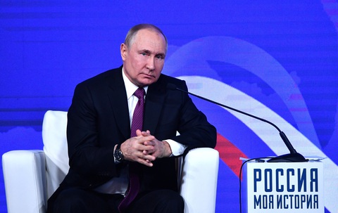 Ông Putin: Chiến dịch Ukraine diễn ra sớm để tránh lịch sử tái diễn - Ảnh 1. Ông Putin: Chiến dịch Ukraine diễn ra sớm để tránh lịch sử tái diễn - Ảnh 1.