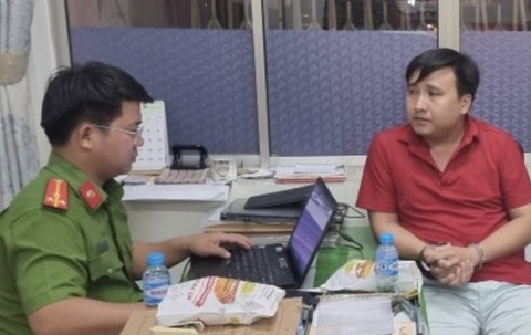 Bắt tổng giám đốc bất động sản Đông Nam Bộ bị tố bán bốn dự án rồi bỏ trốn - Ảnh 1. Bắt tổng giám đốc bất động sản Đông Nam Bộ bị tố bán bốn dự án rồi bỏ trốn - Ảnh 1.