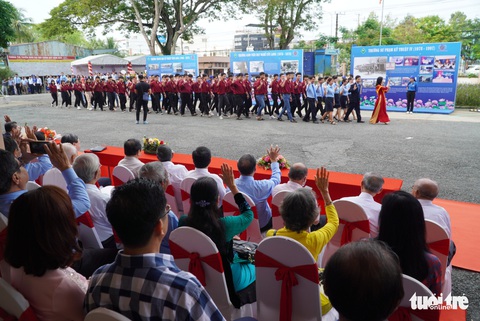 Nguyên Chủ tịch Quốc hội dự kỷ niệm 62 năm ngày thành lập trường sư phạm kỹ thuật lớn nhất miền Tây - Ảnh 2. Nguyên Chủ tịch Quốc hội dự kỷ niệm 62 năm ngày thành lập trường sư phạm kỹ thuật lớn nhất miền Tây - Ảnh 2.