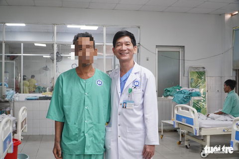 Bệnh nhân ngưng tim sống lại ở Quảng Nam: Rút kinh nghiệm trong trao đổi với bệnh nhân - Ảnh 1. Bệnh nhân ngưng tim sống lại ở Quảng Nam: Rút kinh nghiệm trong trao đổi với bệnh nhân - Ảnh 1.