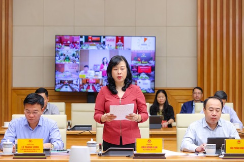 Bộ trưởng Bộ Y tế Đào Hồng Lan nêu rõ để phòng, chống dịch COVID-19 hiệu quả, bảo vệ sức khỏe, tính mạng của người dân, tạo điều kiện để phục hồi, phát triển kinh tế-xã hội cần tiếp tục theo dõi chặt chẽ, đánh giá, phân tích tình hình, chủ động xây dựng các kịch bản, phương án ứng phó và triển khai đáp ứng với mọi tình huống - Ảnh: VGP Bộ trưởng Bộ Y tế Đào Hồng Lan nêu rõ để phòng, chống dịch COVID-19 hiệu quả, bảo vệ sức khỏe, tính mạng của người dân, tạo điều kiện để phục hồi, phát triển kinh tế-xã hội cần tiếp tục theo dõi chặt chẽ, đánh giá, phân tích tình hình, chủ động xây dựng các kịch bản, phương án ứng phó và triển khai đáp ứng với mọi tình huống - Ảnh: VGP