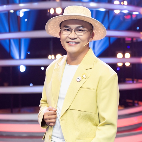 MONO liên tiếp dẫn đầu Billboard Việt Nam; Đại Nghĩa trở lại sân khấu sau khóa tu tập gieo duyên - Ảnh 3. MONO liên tiếp dẫn đầu Billboard Việt Nam; Đại Nghĩa trở lại sân khấu sau khóa tu tập gieo duyên - Ảnh 3.