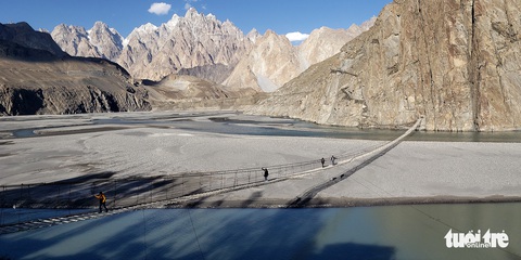 Vượt ‘kỳ quan thứ 8’ đến thung lũng sắc màu ở Pakistan - Ảnh 24. Vượt ‘kỳ quan thứ 8’ đến thung lũng sắc màu ở Pakistan - Ảnh 24.