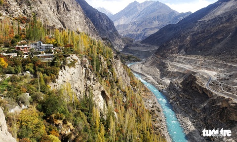 Vượt ‘kỳ quan thứ 8’ đến thung lũng sắc màu ở Pakistan - Ảnh 11. Vượt ‘kỳ quan thứ 8’ đến thung lũng sắc màu ở Pakistan - Ảnh 11.