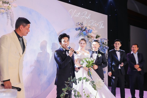 Quang Hà hào hứng làm phù rể trong đám cưới bạn thân - Ảnh 1. Quang Hà hào hứng làm phù rể trong đám cưới bạn thân - Ảnh 1.