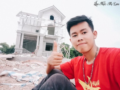 Chủ kênh Ẩm Thực Mẹ Làm xây nhà 3 tỉ đồng tặng mẹ - Ảnh 2. Chủ kênh Ẩm Thực Mẹ Làm xây nhà 3 tỉ đồng tặng mẹ - Ảnh 2.