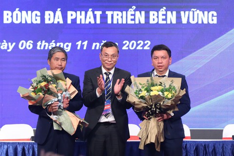 Ông Dương Nghiệp Khôi bất ngờ trở lại làm tổng thư ký VFF thay ông Lê Hoài Anh - Ảnh 1. Ông Dương Nghiệp Khôi bất ngờ trở lại làm tổng thư ký VFF thay ông Lê Hoài Anh - Ảnh 1.