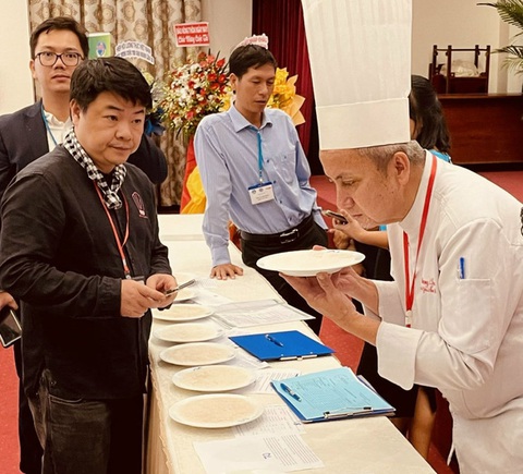 Phản hồi 7-11: Ban tổ chức cuộc thi gạo ngon nên lên tiếng; Cấm xe khách vô trung tâm, giải pháp? - Ảnh 1. Phản hồi 7-11: Ban tổ chức cuộc thi gạo ngon nên lên tiếng; Cấm xe khách vô trung tâm, giải pháp? - Ảnh 1.