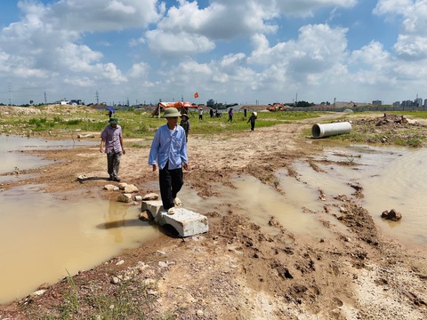 Chặn nguồn cơn khiếu nại, khiếu kiện đất đai - Kỳ 1: Kẻ khóc, người cười quanh việc thu hồi đất - Ảnh 1. Chặn nguồn cơn khiếu nại, khiếu kiện đất đai - Kỳ 1: Kẻ khóc, người cười quanh việc thu hồi đất - Ảnh 1.