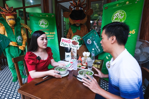 Cùng Phở xuống phố điểm danh phở ngon Hà Nội: Phở Sướng, Khôi Hói, Ngọc Vượng... - Ảnh 9. Cùng Phở xuống phố điểm danh phở ngon Hà Nội: Phở Sướng, Khôi Hói, Ngọc Vượng... - Ảnh 9.