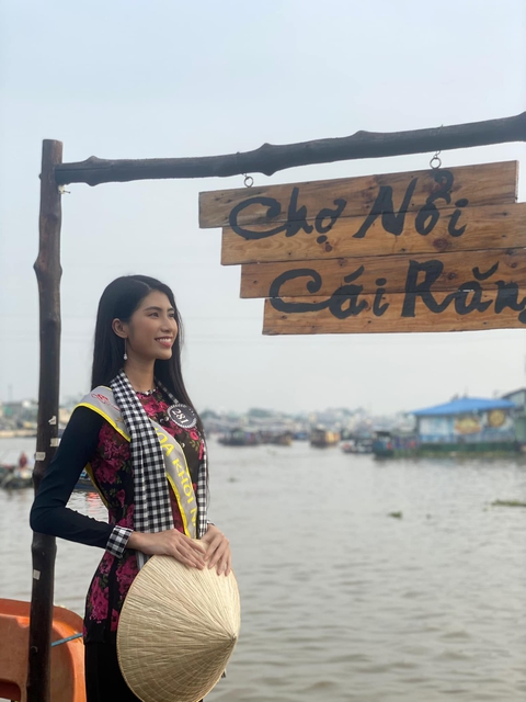 Nhan sắc người đẹp sở hữu vương miện trầm hương Hoa khôi Nam Bộ 2022 - Ảnh 3. Nhan sắc người đẹp sở hữu vương miện trầm hương Hoa khôi Nam Bộ 2022 - Ảnh 3.