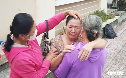 Mừng rơi nước mắt ngày gặp lại người thân sau gần 20 năm lưu lạc - Ảnh 1. Mừng rơi nước mắt ngày gặp lại người thân sau gần 20 năm lưu lạc - Ảnh 1.