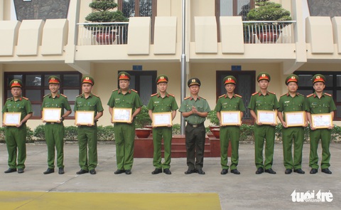 Đồng Nai khen thưởng nóng Tổ công tác 161 chuyên trấn áp tội phạm - Ảnh 2. Đồng Nai khen thưởng nóng Tổ công tác 161 chuyên trấn áp tội phạm - Ảnh 2.