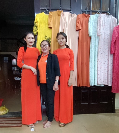 Những bà mẹ Việt của sinh viên Lào - Ảnh 3. Những bà mẹ Việt của sinh viên Lào - Ảnh 3.