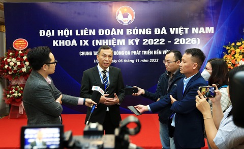 Tân chủ tịch VFF Trần Quốc Tuấn: Mục tiêu của Việt Nam là dự World Cup 2030 - Ảnh 1. Tân chủ tịch VFF Trần Quốc Tuấn: Mục tiêu của Việt Nam là dự World Cup 2030 - Ảnh 1.
