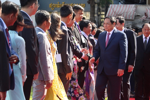 Lễ đón chính thức Thủ tướng Phạm Minh Chính sau lễ dâng hoa tưởng niệm - Ảnh 3. Lễ đón chính thức Thủ tướng Phạm Minh Chính sau lễ dâng hoa tưởng niệm - Ảnh 3.