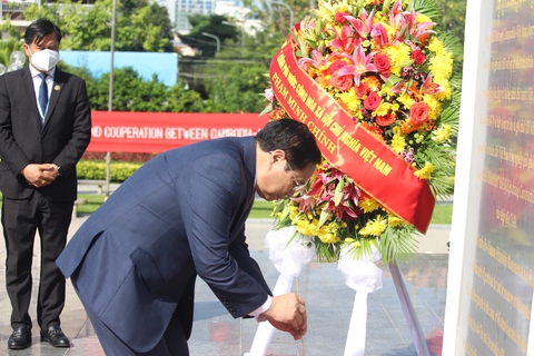 Lễ đón chính thức Thủ tướng Phạm Minh Chính sau lễ dâng hoa tưởng niệm - Ảnh 4. Lễ đón chính thức Thủ tướng Phạm Minh Chính sau lễ dâng hoa tưởng niệm - Ảnh 4.
