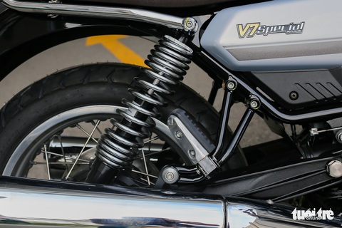 Chi tiết Moto Guzzi V7 Special 850 giá hơn 400 triệu đồng tại Việt Nam - Ảnh 12. Chi tiết Moto Guzzi V7 Special 850 giá hơn 400 triệu đồng tại Việt Nam - Ảnh 12.