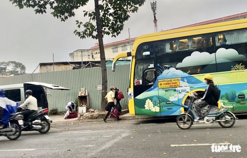 Vụ xe Thành Bưởi tung hoành quận 5: Sở Giao thông vận tải TP.HCM vào cuộc - Ảnh 1. Vụ xe Thành Bưởi tung hoành quận 5: Sở Giao thông vận tải TP.HCM vào cuộc - Ảnh 1.