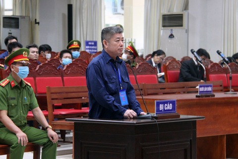 Đại án xăng dầu: Chân rết được ông trùm chiết khấu 4.000 đồng/lít xăng - Ảnh 1. Đại án xăng dầu: Chân rết được ông trùm chiết khấu 4.000 đồng/lít xăng - Ảnh 1.
