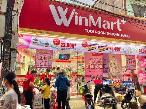 Sinh nhật 8 tuổi, WinMart mở đại tiệc tri ân khách hàng - Ảnh 1. Sinh nhật 8 tuổi, WinMart mở đại tiệc tri ân khách hàng - Ảnh 1.