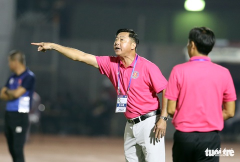 Giám đốc kỹ thuật Lê Huỳnh Đức dọn đồ ở CLB Sài Gòn, đội bóng muốn gặp lãnh đạo - Ảnh 1. Giám đốc kỹ thuật Lê Huỳnh Đức dọn đồ ở CLB Sài Gòn, đội bóng muốn gặp lãnh đạo - Ảnh 1.
