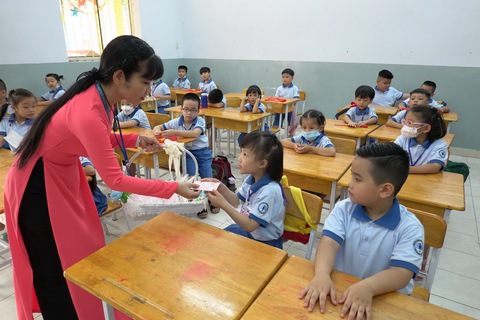 Nỗi lòng nhà giáo: Ưu tư khi công sang tư - Ảnh 1. Nỗi lòng nhà giáo: Ưu tư khi công sang tư - Ảnh 1.