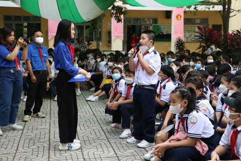Xây tình bạn đẹp, nói không với bạo lực học đường - Ảnh 1. Xây tình bạn đẹp, nói không với bạo lực học đường - Ảnh 1.
