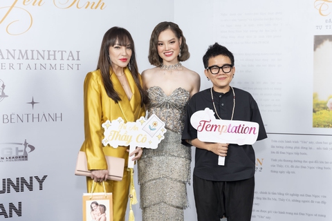Sunny Đan Ngọc là ai mà sáng tác, đàn hát tiếng Anh dữ dằn vậy? - Ảnh 2. Sunny Đan Ngọc là ai mà sáng tác, đàn hát tiếng Anh dữ dằn vậy? - Ảnh 2.