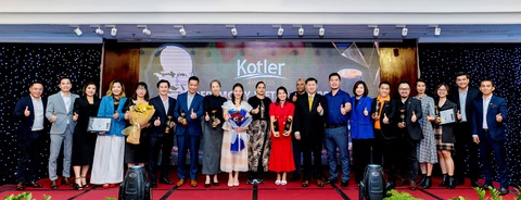 Bảo hiểm FWD đoạt giải tại Kotler Awards Việt Nam 2022 - Ảnh 1. Bảo hiểm FWD đoạt giải tại Kotler Awards Việt Nam 2022 - Ảnh 1.