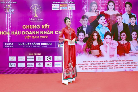 Hoa hậu Ngọc Hân hỏi gì mà Đỗ Thị Quỳnh đăng quang? - Ảnh 2. Hoa hậu Ngọc Hân hỏi gì mà Đỗ Thị Quỳnh đăng quang? - Ảnh 2.