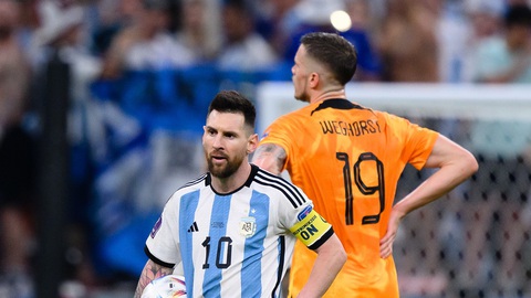 Câu Nhìn gì vậy, đồ ngốc. Biến đi! của Messi được dùng để quảng cáo - Ảnh 1. Câu Nhìn gì vậy, đồ ngốc. Biến đi! của Messi được dùng để quảng cáo - Ảnh 1.
