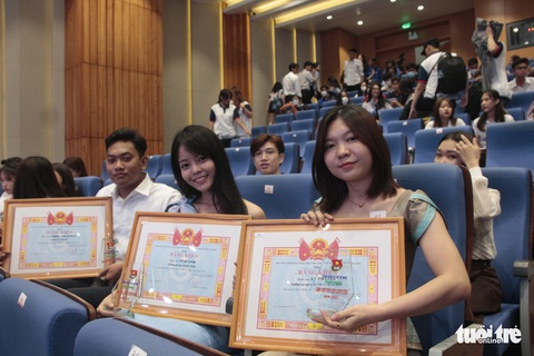 Tuyên dương 135 gương sinh viên Lào, Campuchia tiêu biểu - Ảnh 3. Tuyên dương 135 gương sinh viên Lào, Campuchia tiêu biểu - Ảnh 3.