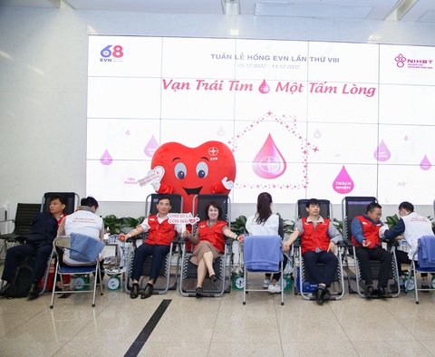Trái tim người thợ điện luôn mong muốn sẻ chia cùng cộng đồng - Ảnh 1. Trái tim người thợ điện luôn mong muốn sẻ chia cùng cộng đồng - Ảnh 1.