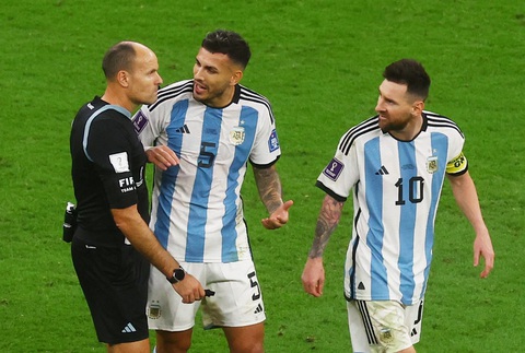 FIFA mở cuộc điều tra, Messi có thể bị cấm đá bán kết - Ảnh 1. FIFA mở cuộc điều tra, Messi có thể bị cấm đá bán kết - Ảnh 1.