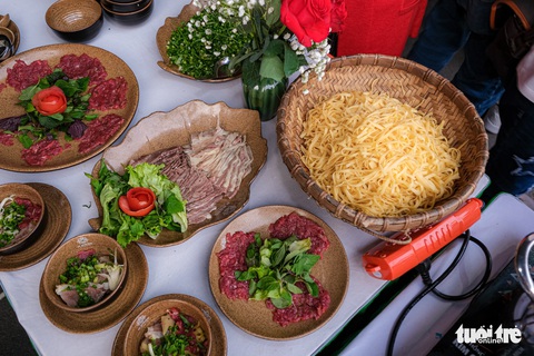 Chung kết Đi tìm người nấu phở ngon: từ miền núi phía Bắc tới miền Nam, có thí sinh từ Úc về thi - Ảnh 15. Chung kết Đi tìm người nấu phở ngon: từ miền núi phía Bắc tới miền Nam, có thí sinh từ Úc về thi - Ảnh 15.