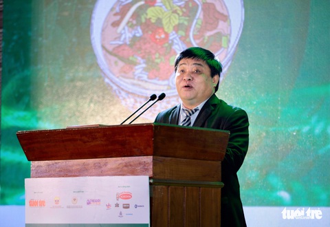 Gala Ngày của phở: Hàng chục gian hàng phục vụ hết công suất, khách xếp hàng chờ - Ảnh 4. Gala Ngày của phở: Hàng chục gian hàng phục vụ hết công suất, khách xếp hàng chờ - Ảnh 4.